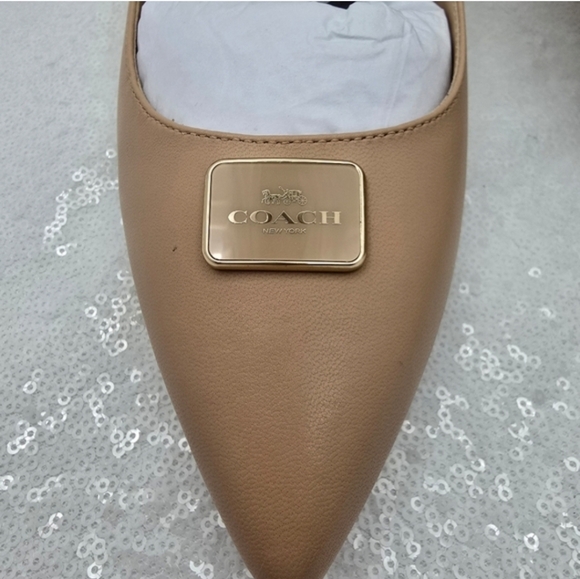 Coach Jillian Low Heel Classic Slingback Neutral Closed Toe Women's Sz 9 - Picture 3 of 12